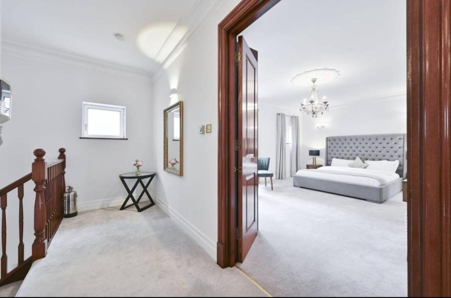 Carlton Court - Mayfair Aparthotel