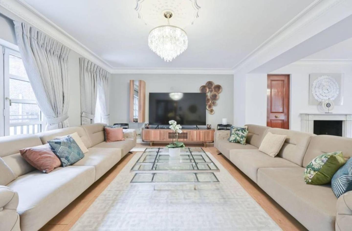 Carlton Court - Mayfair 5*