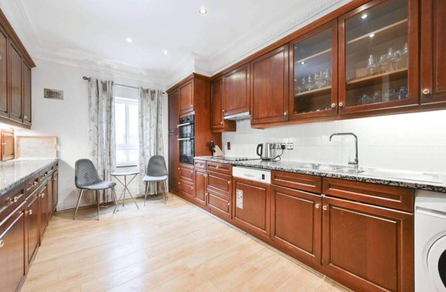 Carlton Court - Mayfair London