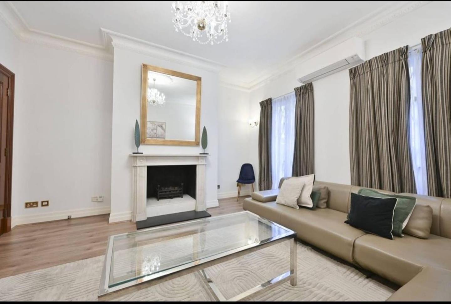 Aparthotel Carlton Court - Mayfair London